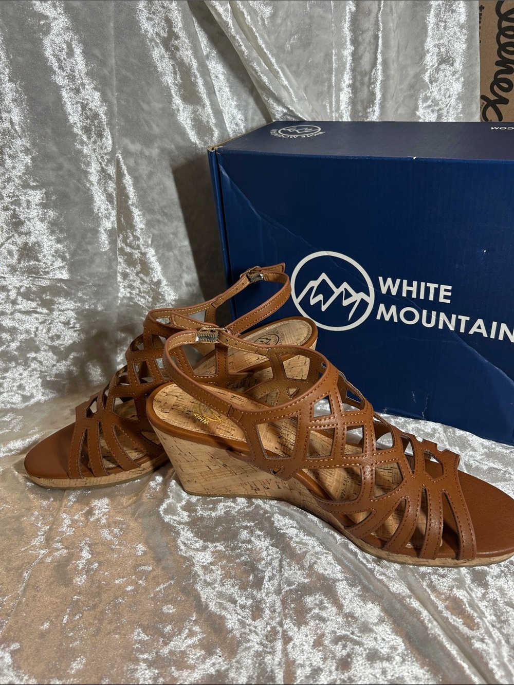 NWT WHITE MOUNTAIN CORK WEDGE SANDALS 9.5 - Picture 4 of 9